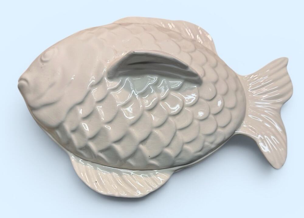 White Fish Trinket Dish Ceramic Beige - Picture 1 of 4